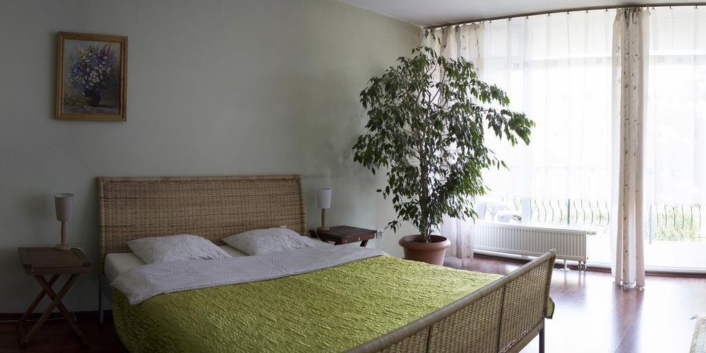 Hotel Zaulek Дембица Экстерьер фото